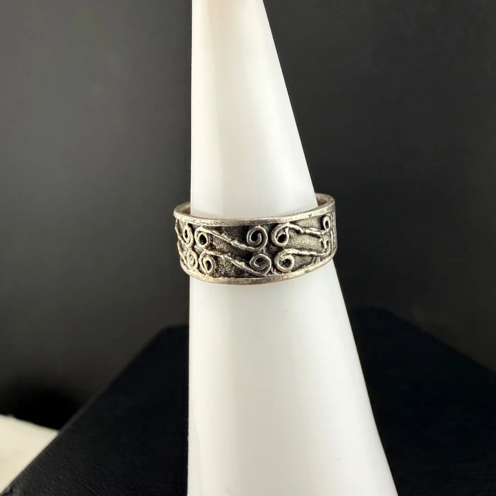 Vintage Signed Sterling Silver Toe Ring Size 2 Pinky